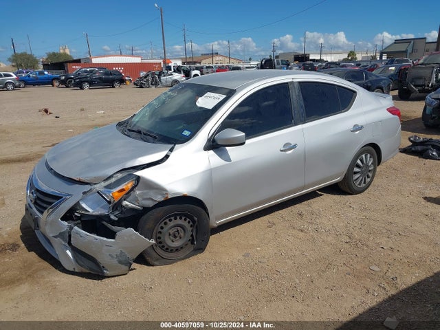 3N1CN7AP9HK439174 Nissan Versa 1.6 Sv
