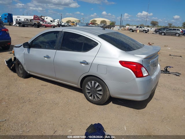 3N1CN7AP9HK439174 Nissan Versa 1.6 Sv