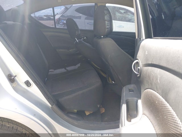 3N1CN7AP9HK439174 Nissan Versa 1.6 Sv