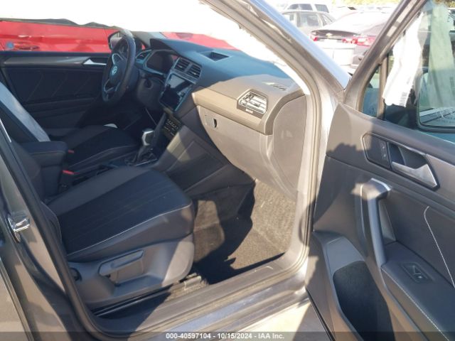 3VV3B7AX7RM045038 Volkswagen Tiguan 2.0t Se/wolfsburg Edition