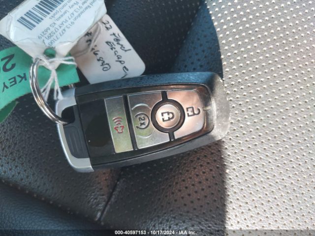 1FMCU9H66NUA66840 Ford ESCAPE SEL