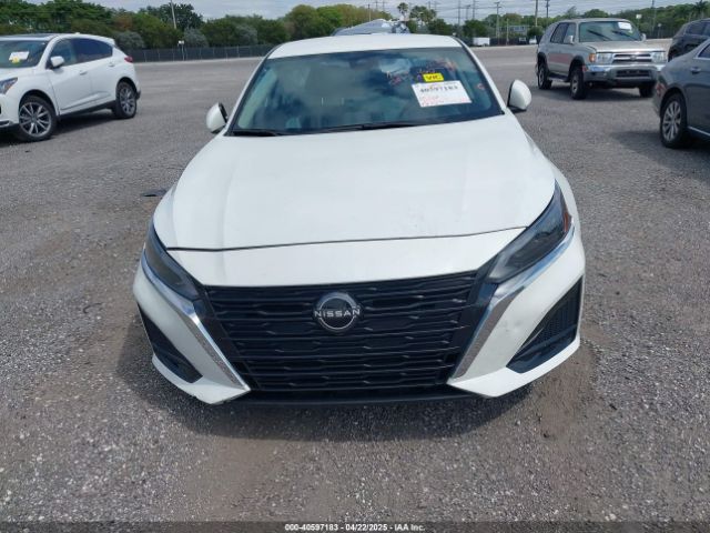 1N4BL4DV1PN415540 Nissan Altima Sv Fwd