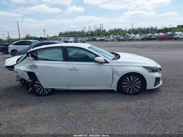 1N4BL4DV1PN415540 Nissan Altima Sv Fwd