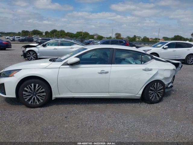 1N4BL4DV1PN415540 Nissan Altima Sv Fwd