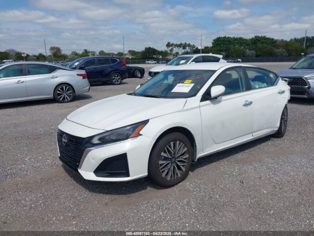1N4BL4DV1PN415540 Nissan Altima Sv Fwd