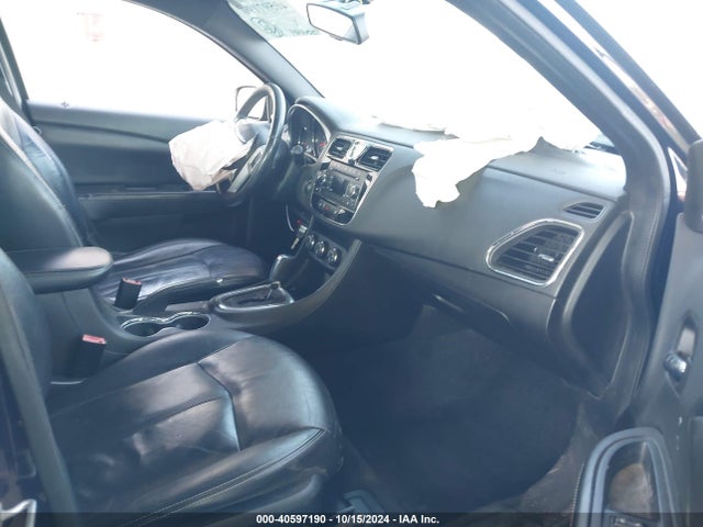 Chrysler 200 Limited 2014 1C3CCBCG4EN100481 Image 5