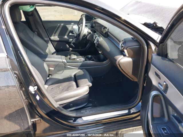 WDD3G4EB2KW024297 Mercedes-Benz A 220