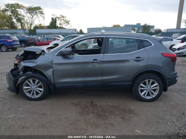 JN1BJ1CR5HW108633 Nissan Rogue Sport Sv