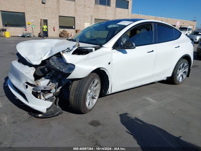 2023 TESLA MODEL Y 7SAYGDEE1PF920924 Photo 1