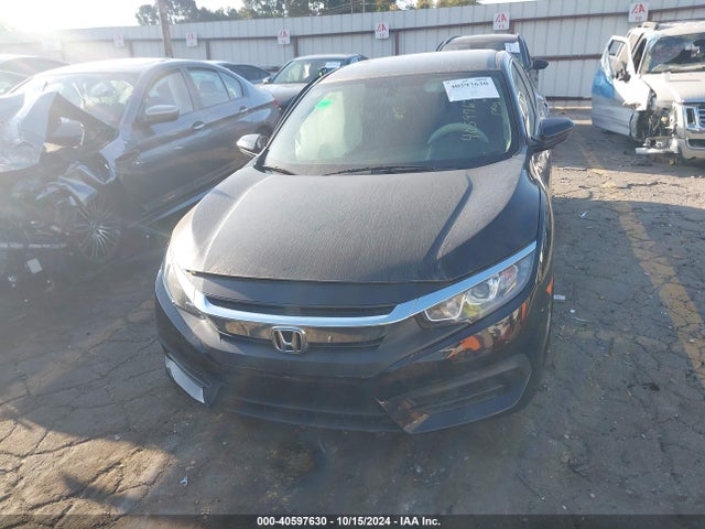 Honda Civic Lx 2018 2HGFC2F50JH574970 Image 12