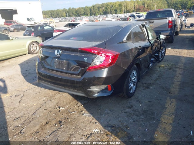 Honda Civic Lx 2018 2HGFC2F50JH574970 Image 4