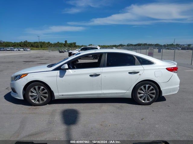 Hyundai SONATA SE 2016 5NPE24AF9GH428558 Image 14
