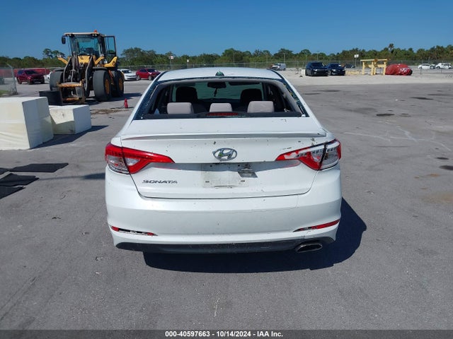 Hyundai SONATA SE 2016 5NPE24AF9GH428558 Image 16