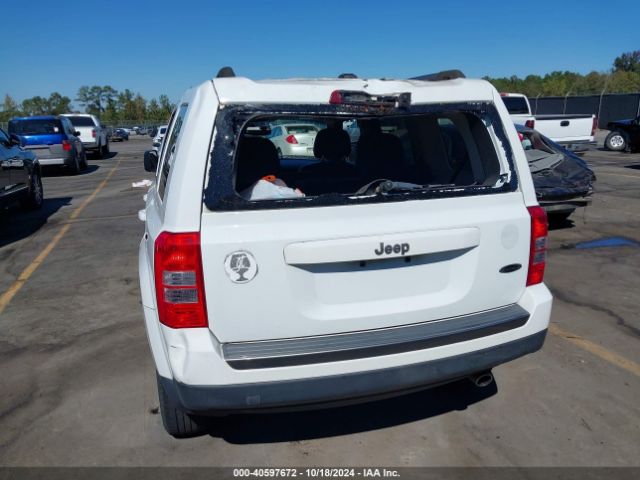 1C4NJPBA7GD651887 Jeep Patriot Sport Se