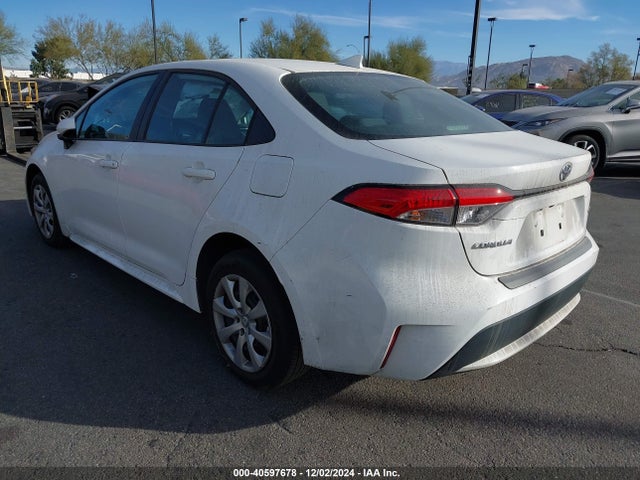 Toyota COROLLA LE 2021 5YFEPMAE0MP197315 Image 3