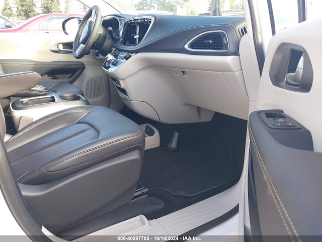 Chrysler Pacifica Hybrid Select 2024 2C4RC1S78RR153677 Image 5