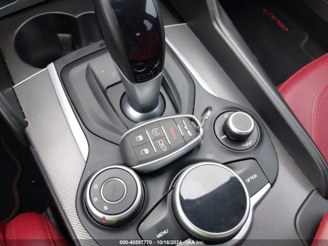 ZARFAECN6J7574502 Alfa Romeo Giulia Ti Sport Rwd