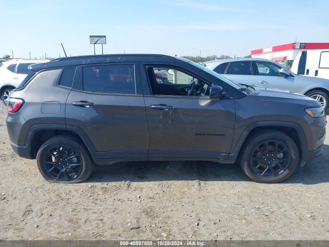 Jeep Compass Altitude 4x4 2022 3C4NJDBB5NT228658 Image 13
