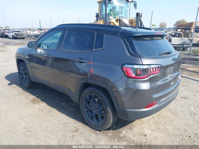 3C4NJDBB5NT228658 Jeep Compass Altitude 4x4