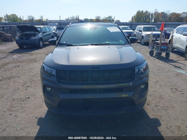 3C4NJDBB5NT228658 Jeep Compass Altitude 4x4