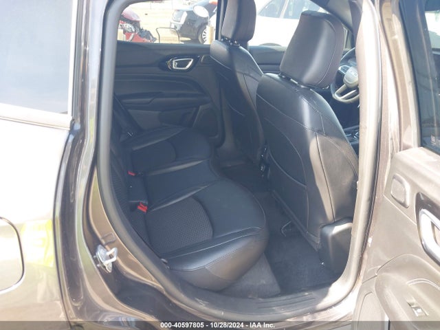 3C4NJDBB5NT228658 Jeep Compass Altitude 4x4