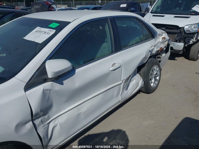 Toyota CAMRY LE 2015 4T1BF1FK3FU913869 Image 6
