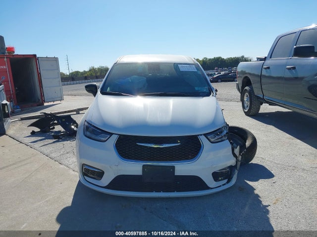 Chrysler Pacifica Hybrid Select 2024 2C4RC1S75RR103853 Image 11