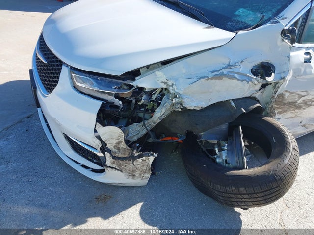 Chrysler Pacifica Hybrid Select 2024 2C4RC1S75RR103853 Image 6