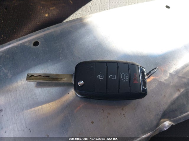 KIA Sorento 3.3l Lx 2018 5XYPGDA58JG340665 Image 11