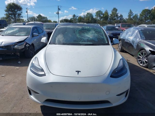 7SAYGDEF1NF372350 Tesla Model Y Performance Dual Motor All-wheel Drive