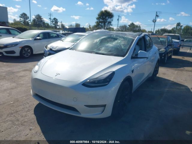 7SAYGDEF1NF372350 Tesla Model Y Performance Dual Motor All-wheel Drive