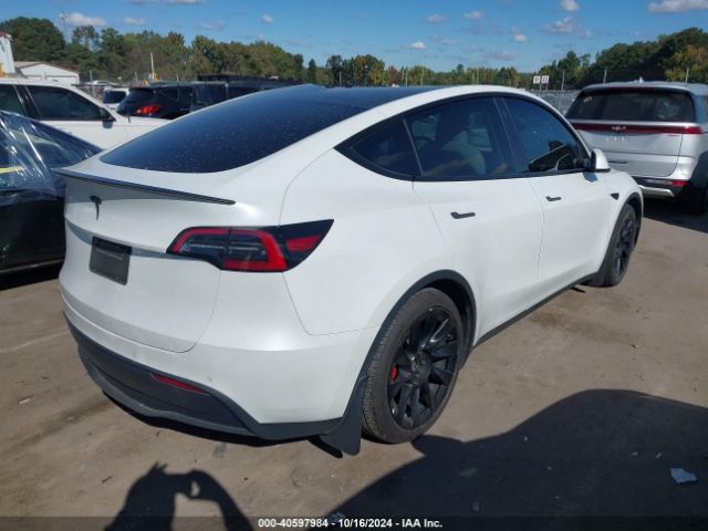 7SAYGDEF1NF372350 Tesla Model Y Performance Dual Motor All-wheel Drive