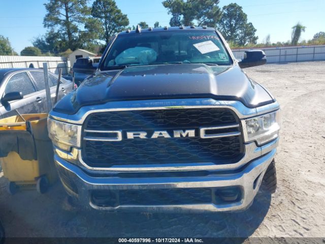 3C6UR5CJ2MG607132 RAM 2500 Tradesman  4x4 6'4 Box