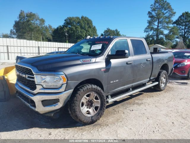 3C6UR5CJ2MG607132 RAM 2500 Tradesman  4x4 6'4 Box