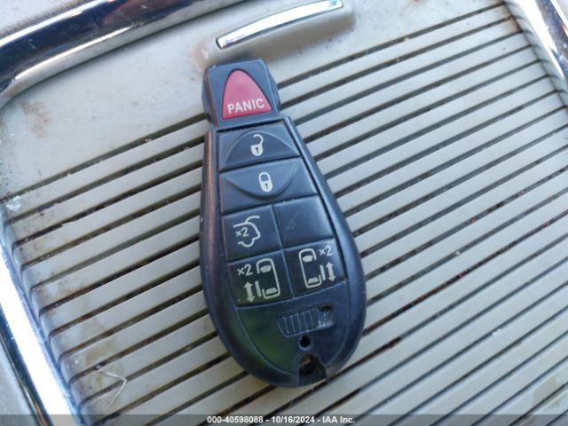 2C4RDGCG8ER311850 Dodge Grand Caravan Sxt 30th Anniversary