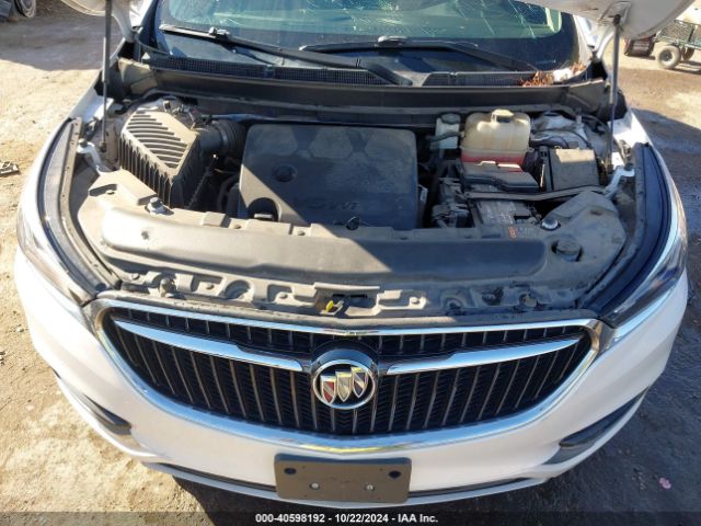 5GAERBKW8JJ221996 Buick Enclave Essence