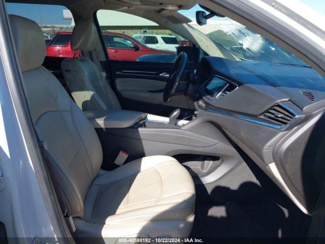 5GAERBKW8JJ221996 Buick Enclave Essence
