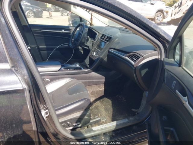3FA6P0D9XJR155581 Ford Fusion Titanium