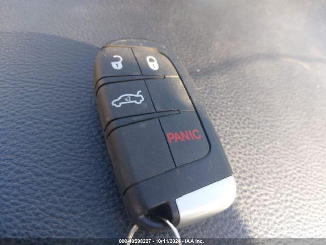1C3CCCCG0FN627618 Chrysler 200 C