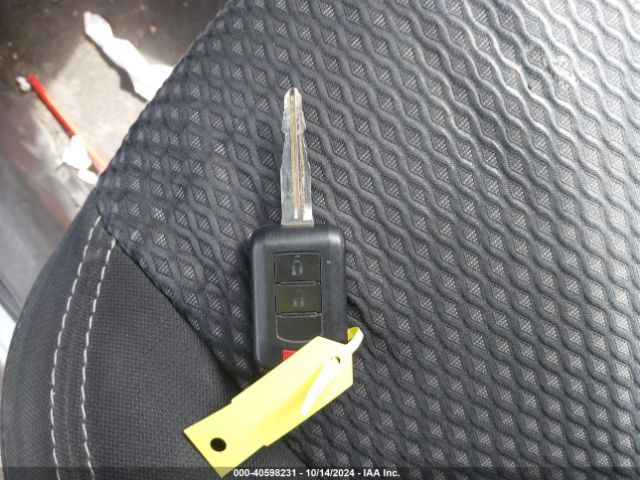 JA4AZ3A31KZ007469 Mitsubishi Outlander Es