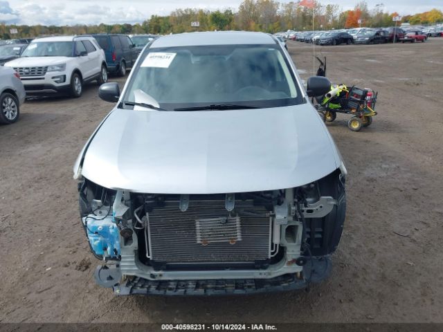 JA4AZ3A31KZ007469 Mitsubishi Outlander Es
