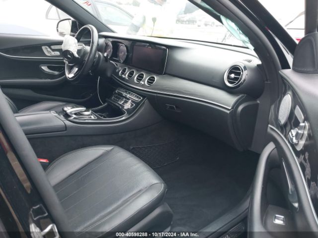 WDDZF4JB2HA044459 Mercedes-Benz E 300
