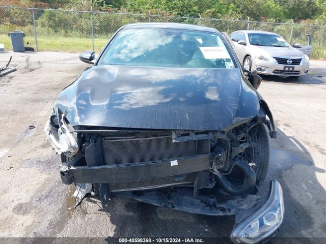3KPF24AD8ME314828 KIA FORTE FE