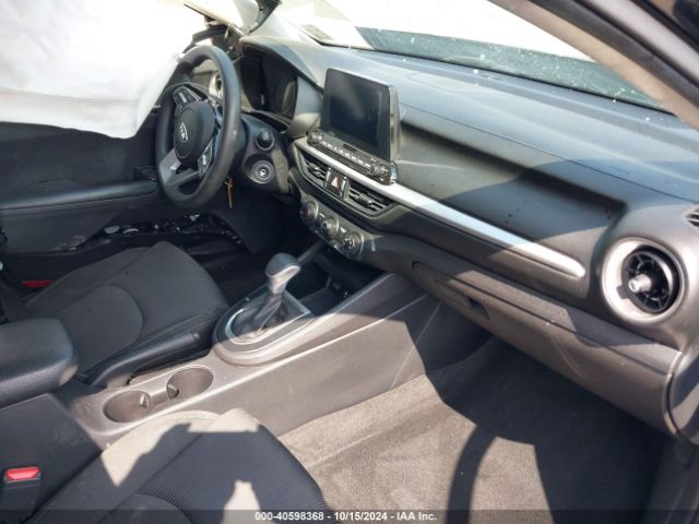 3KPF24AD8ME314828 KIA FORTE FE