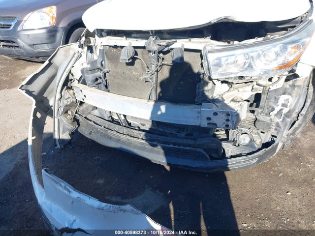 Toyota Highlander Xle V6 2016 5TDKKRFH1GS185185 Image 18