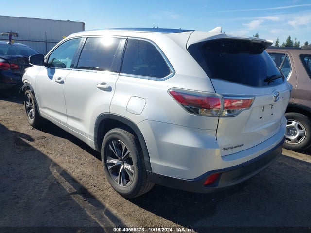 Toyota Highlander Xle V6 2016 5TDKKRFH1GS185185 Image 3