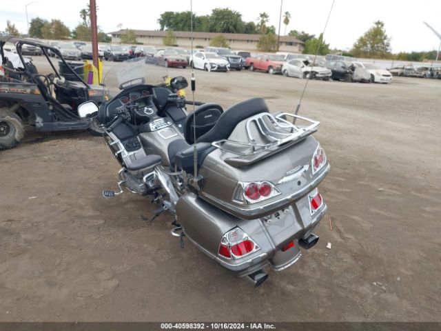 2006 HONDA GL1800 1HFSC47F36A512541 Photo 2