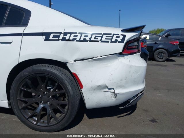 2C3CDXBGXKH643513 Dodge Charger Sxt Rwd