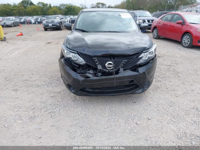 JN1BJ1CP4HW023135 Nissan Rogue Sport S