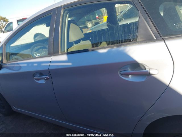 JTDKN3DU5F0394967 Toyota Prius Two